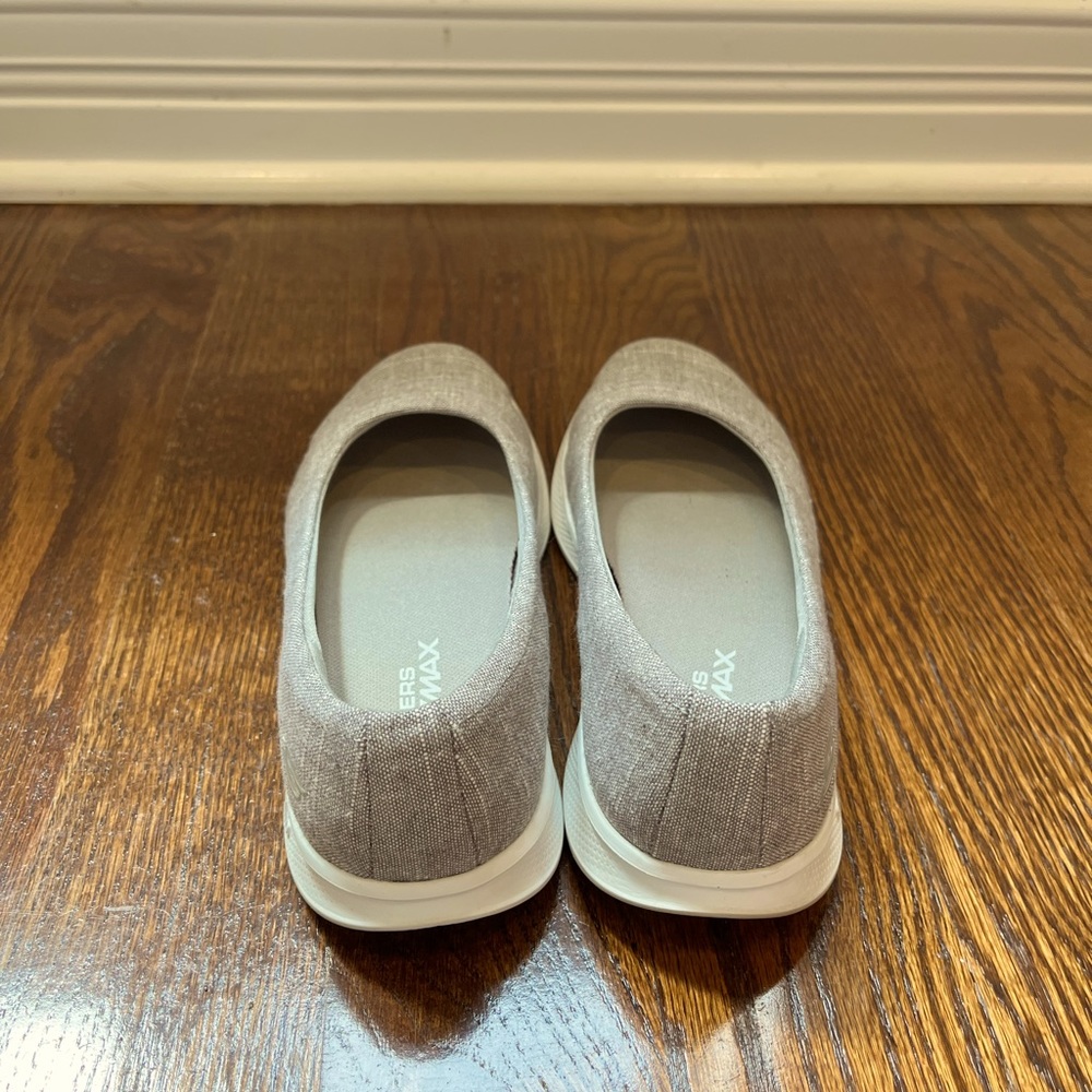 Sketchers flats gray 6.5